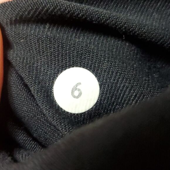 Lululemon Precision Jacket size 6 - Picture 9 of 9